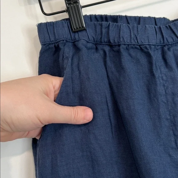 Frank & Eileen Linen Set Eileen Button Down and Pull On Pant in Blue - Medium - Picture 12 of 16